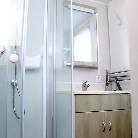 *mobilhome «vacances A La » *mobilhome 4 Personnes * Climatise 캠프장